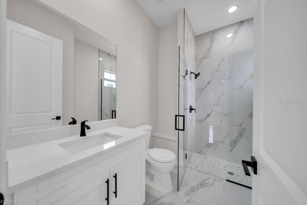 LEHIGH ESTATES - Residential Income