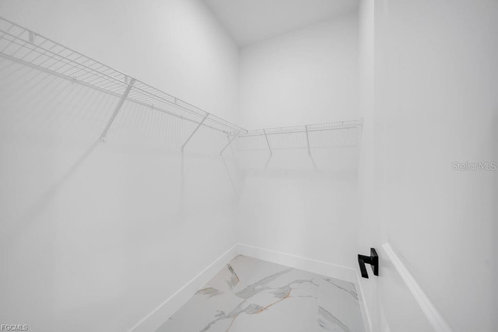 LEHIGH ESTATES - Residential Income