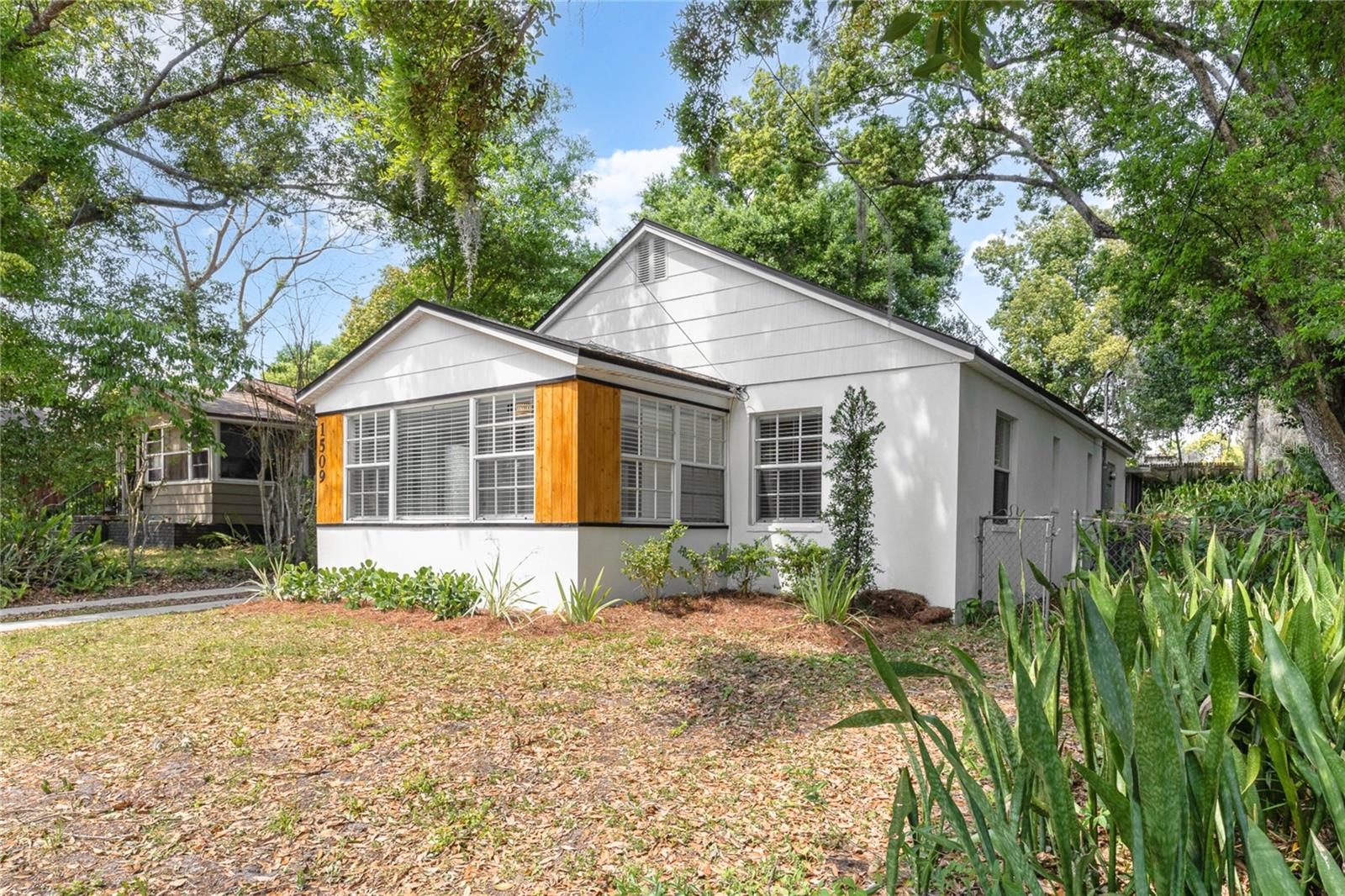 LAKE DAVIS HEIGHTS - Residential