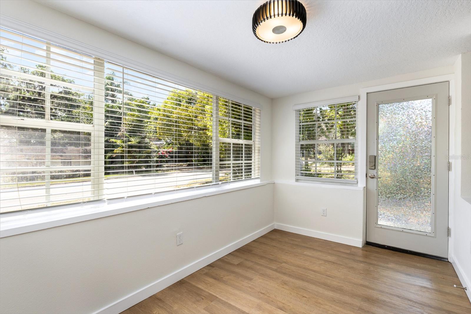 LAKE DAVIS HEIGHTS - Residential