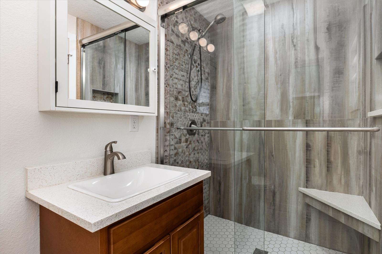 LAKE DAVIS HEIGHTS - Residential