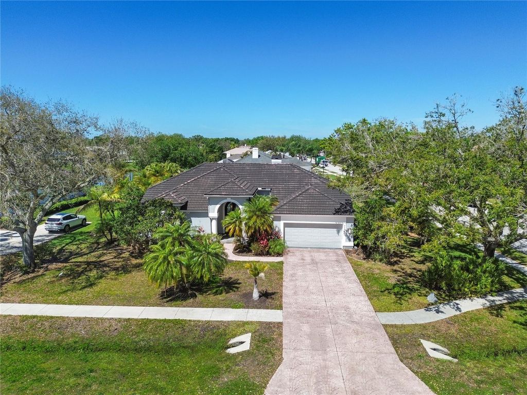 Photo of 7114 River Club Boulevard, Bradenton, FL 34202 (MLS # A4687197)