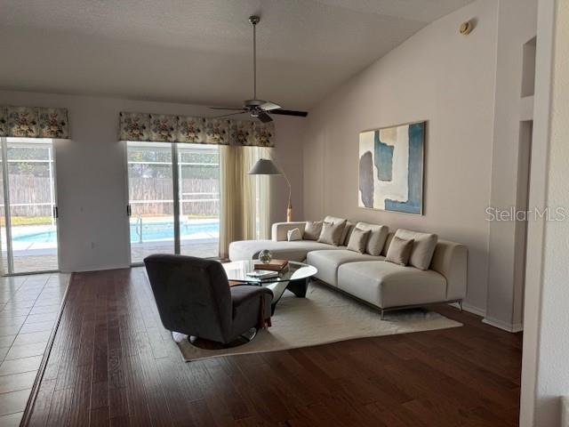 1833 QUEEN PALM DRIVE