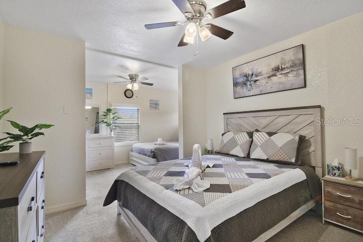 CALOOSA LAKE VILLAGE - Residential Lease