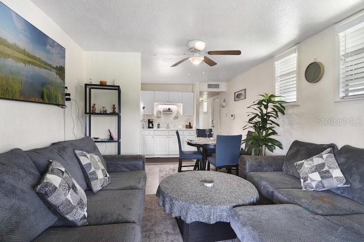 CALOOSA LAKE VILLAGE - Residential Lease