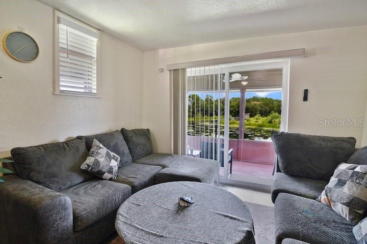 CALOOSA LAKE VILLAGE - Residential Lease