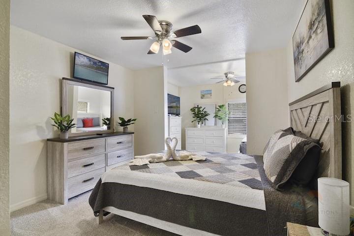 CALOOSA LAKE VILLAGE - Residential Lease