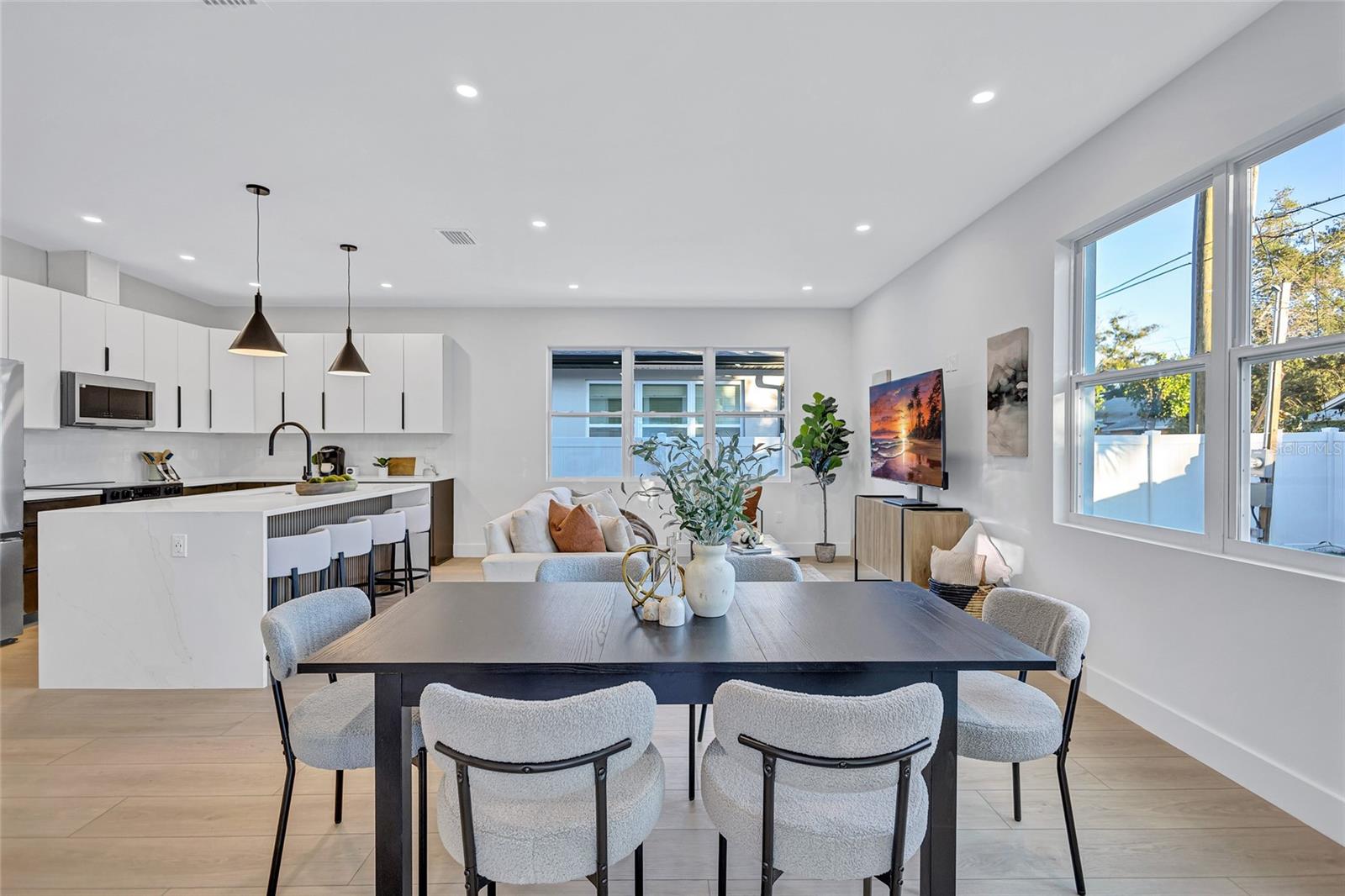 PASADENA HEIGHTS - Residential