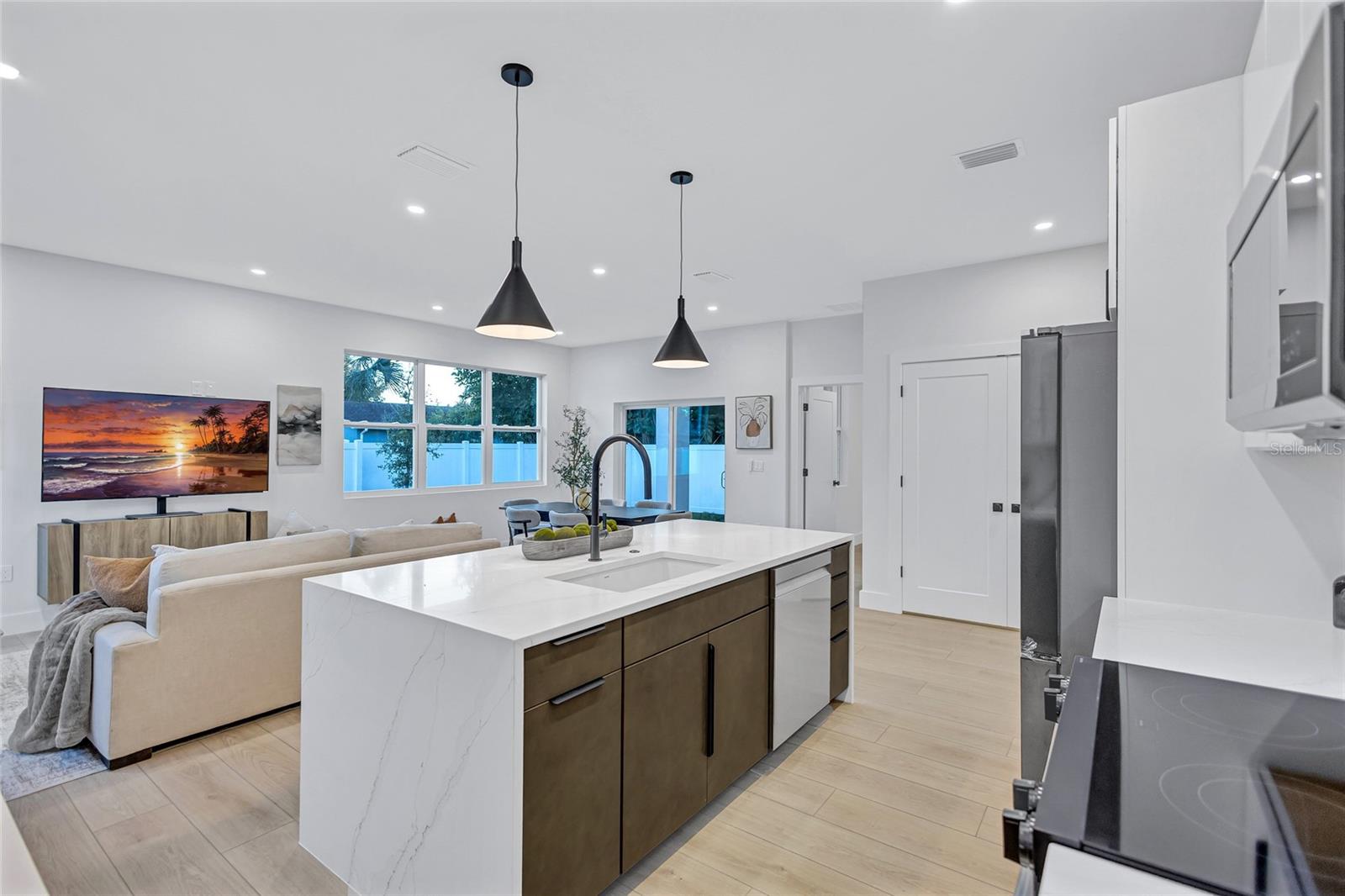 PASADENA HEIGHTS - Residential