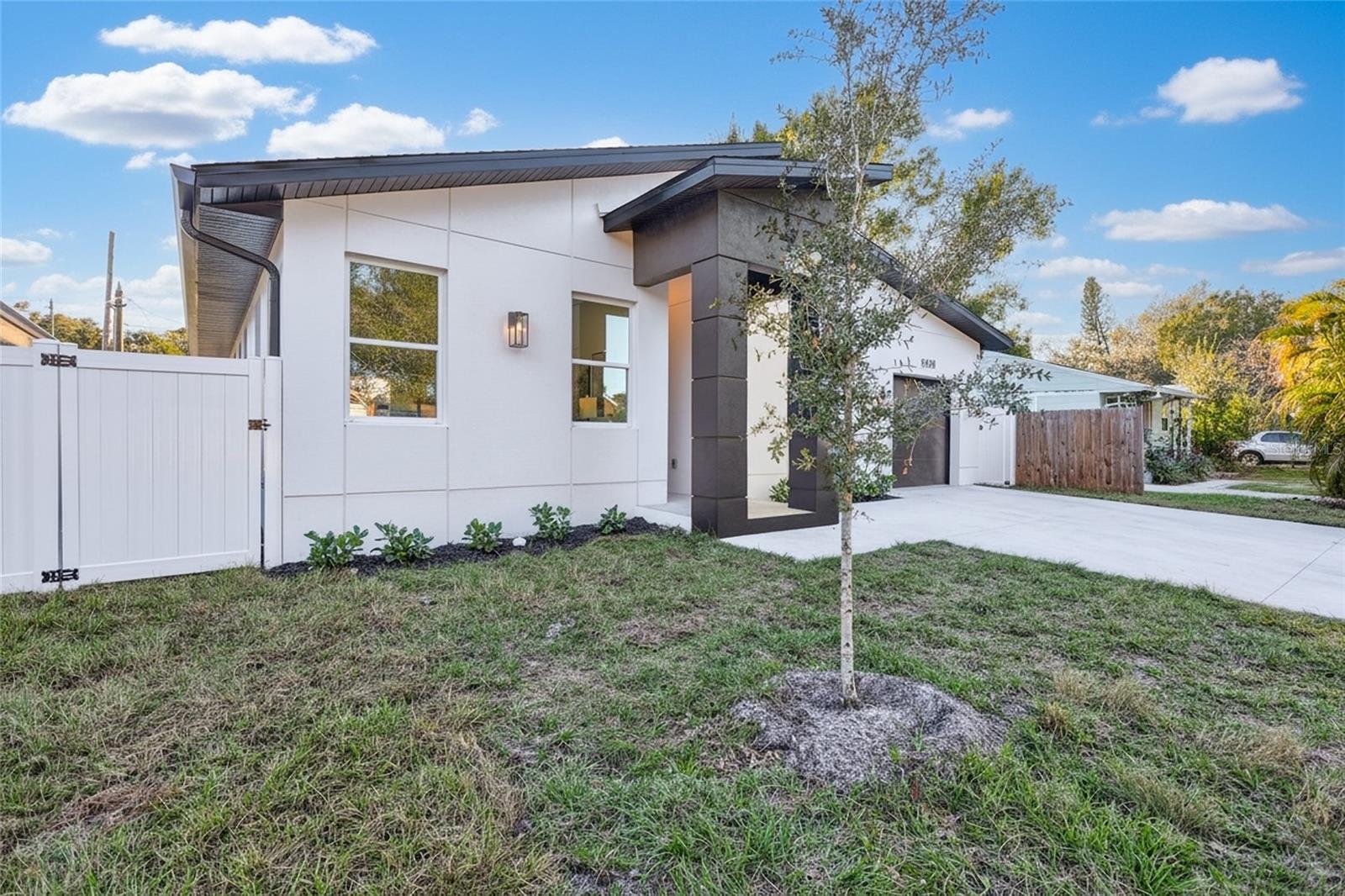 PASADENA HEIGHTS - Residential