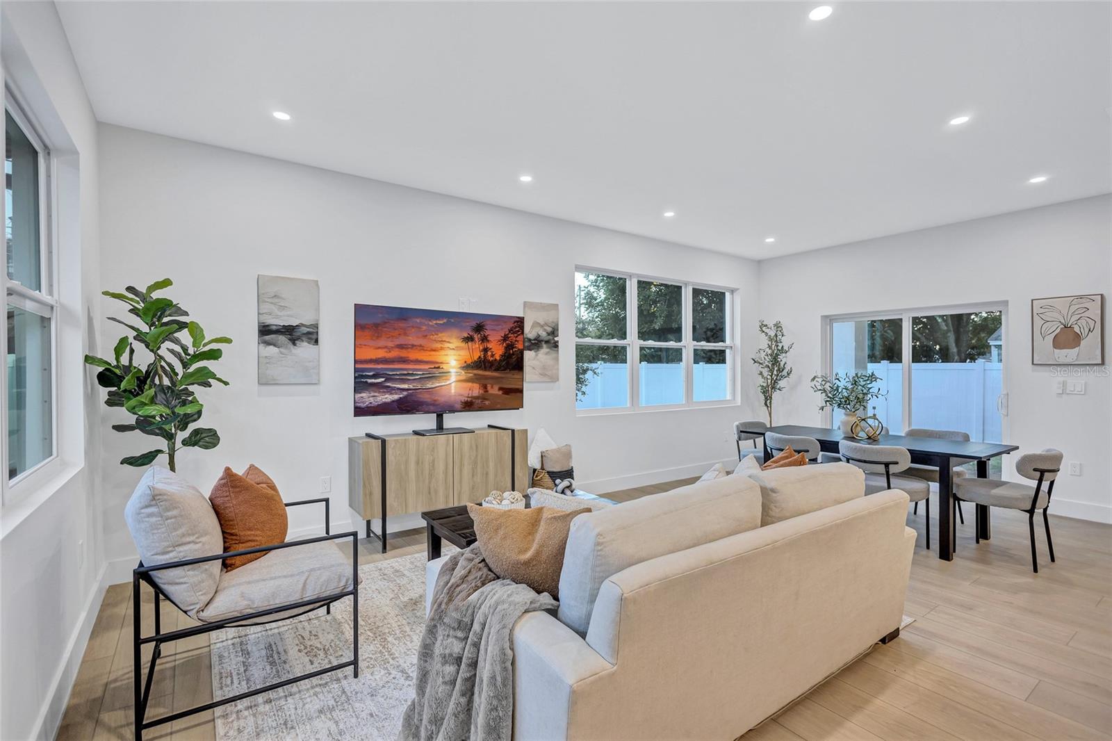 PASADENA HEIGHTS - Residential