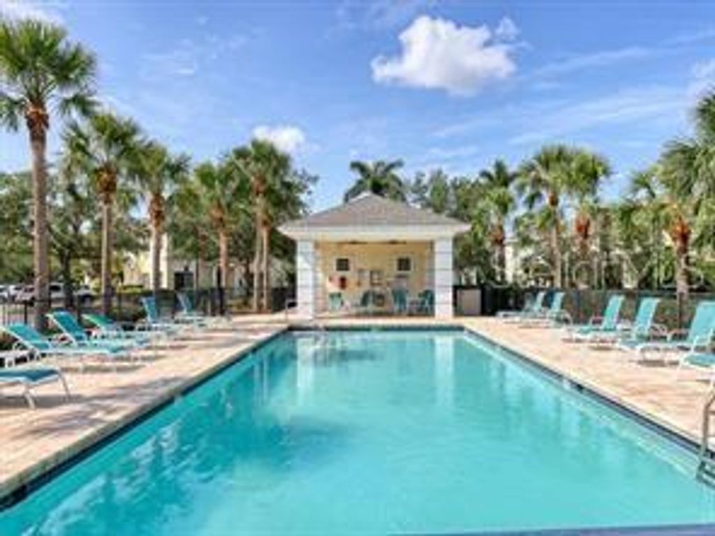 Photo of 257 Cape Harbour Loop #104, Bradenton, FL 34212 (MLS # A4679480)
