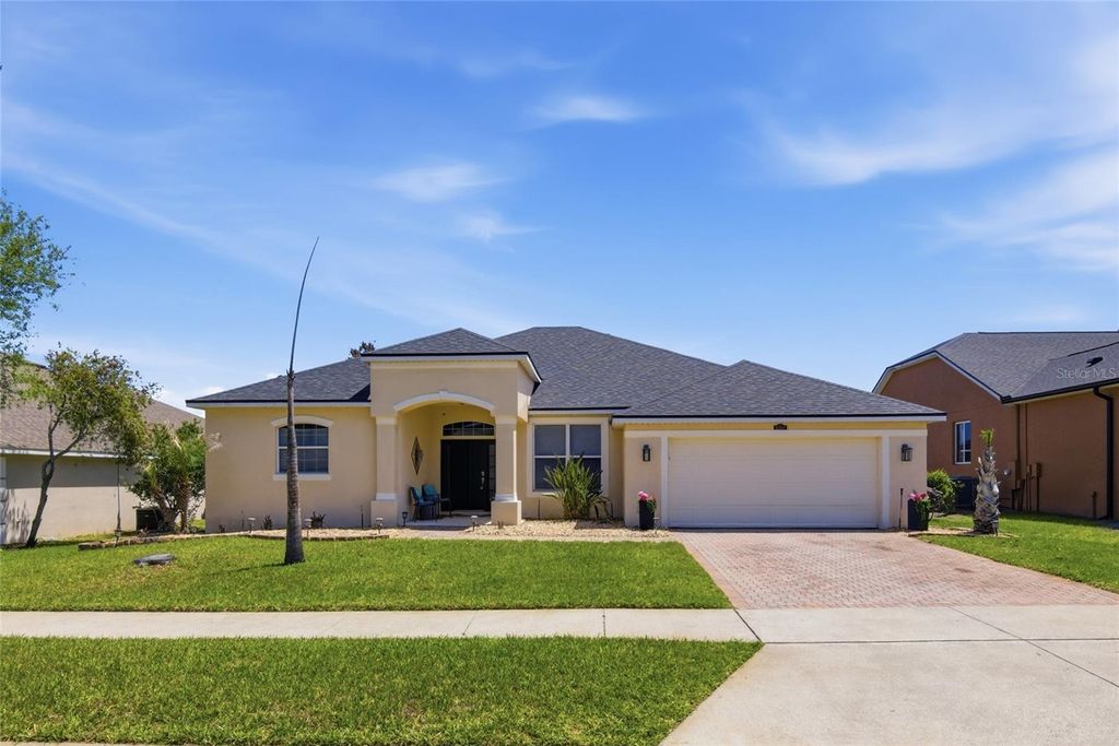 Photo of 5347 Cape Hatteras Drive, Clermont, FL 34714 (MLS # G5111076)