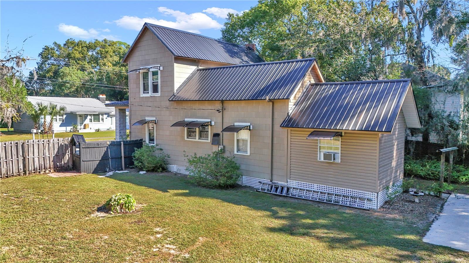 TOWN/DUNNELLON - Residential