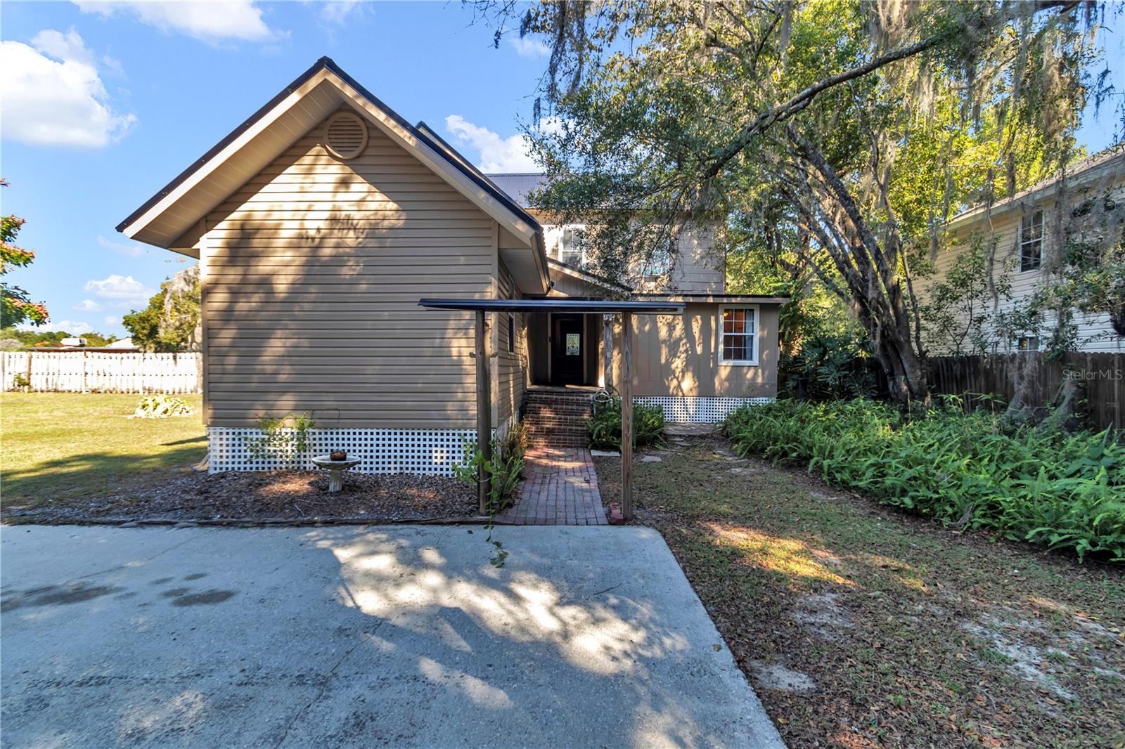 TOWN/DUNNELLON - Residential