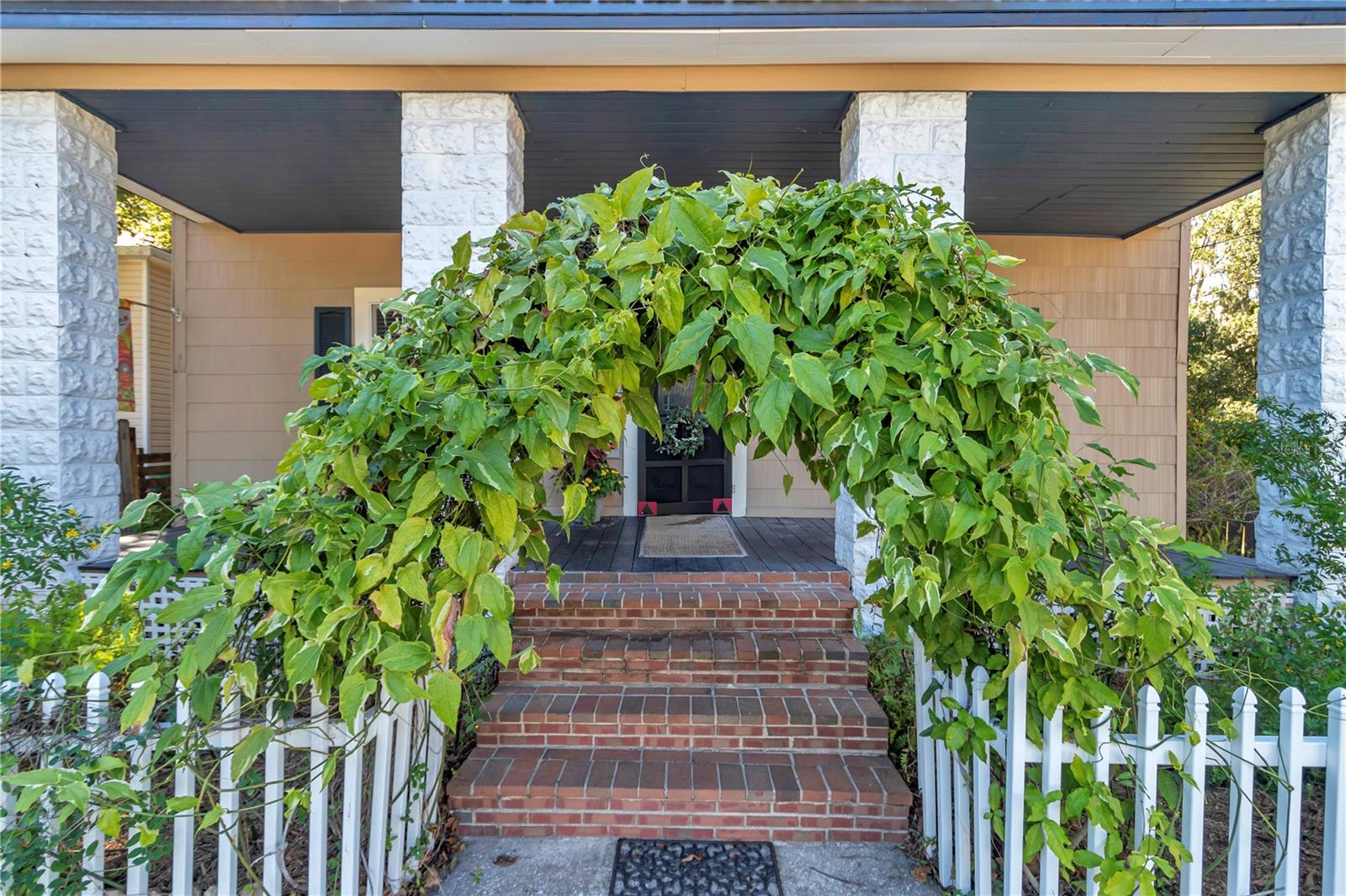 TOWN/DUNNELLON - Residential