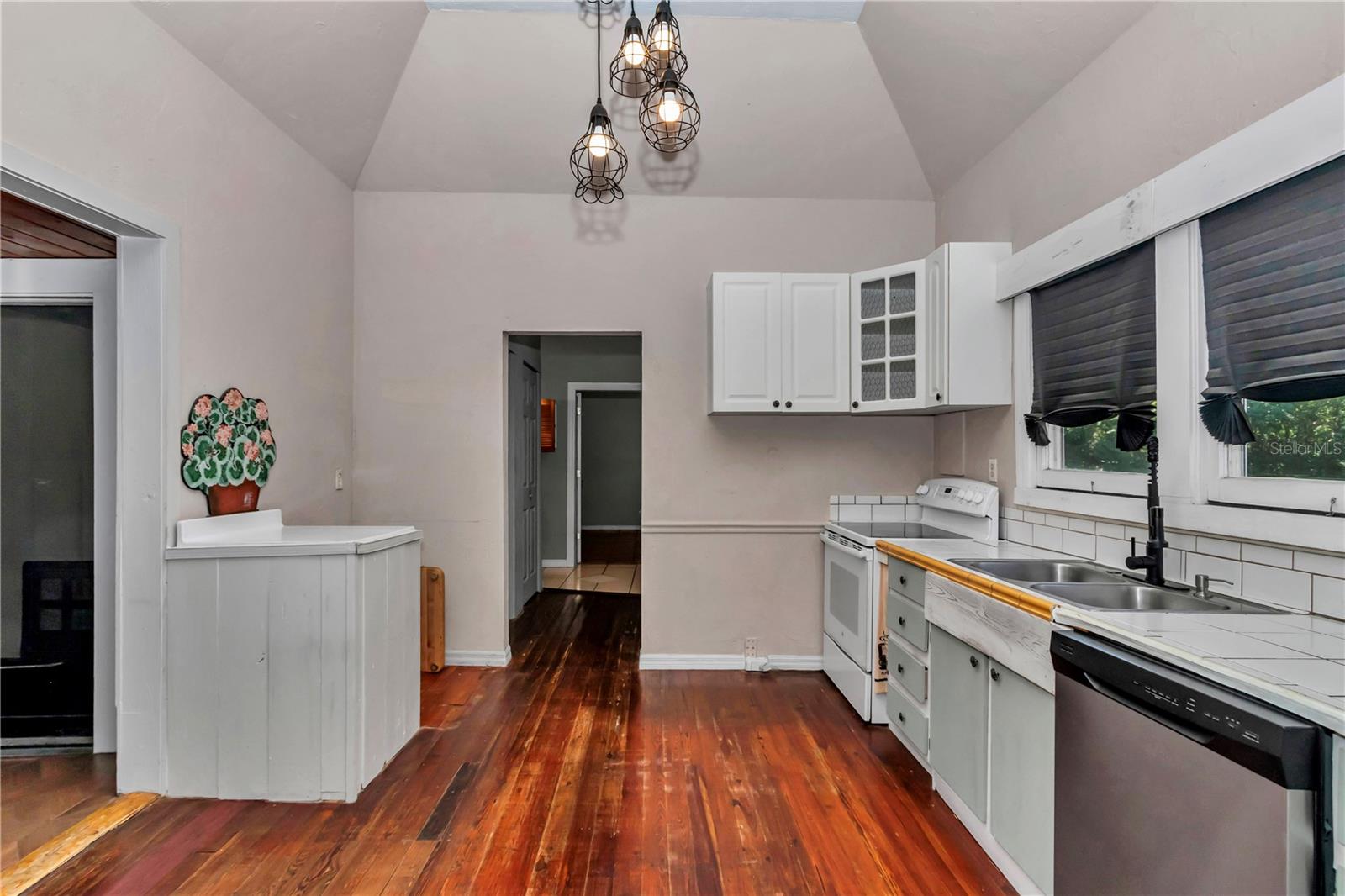 TOWN/DUNNELLON - Residential