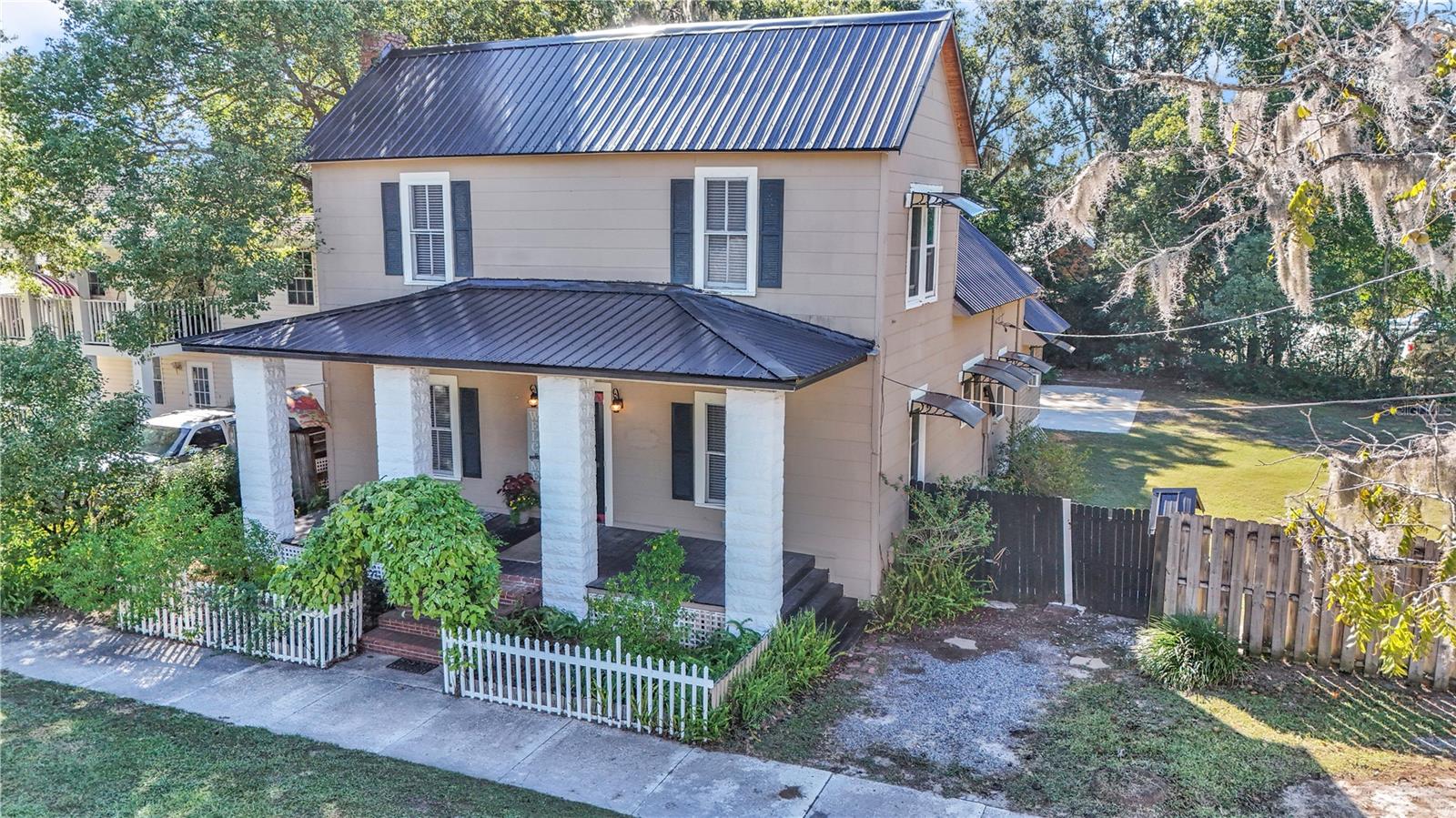 TOWN/DUNNELLON - Residential