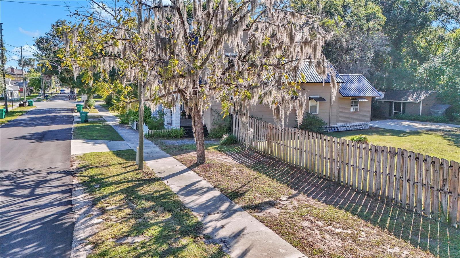 TOWN/DUNNELLON - Residential