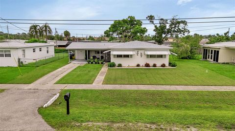 A home in NORTH PORT