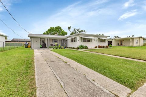 A home in NORTH PORT