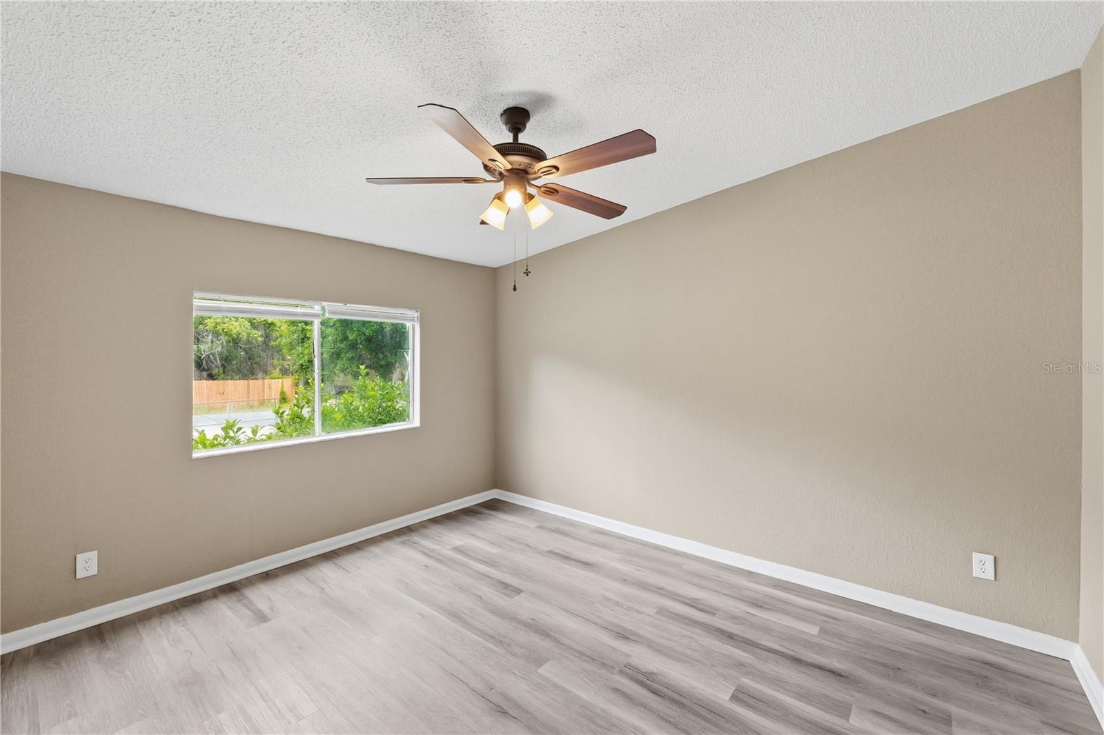 OAKLAND - Residential