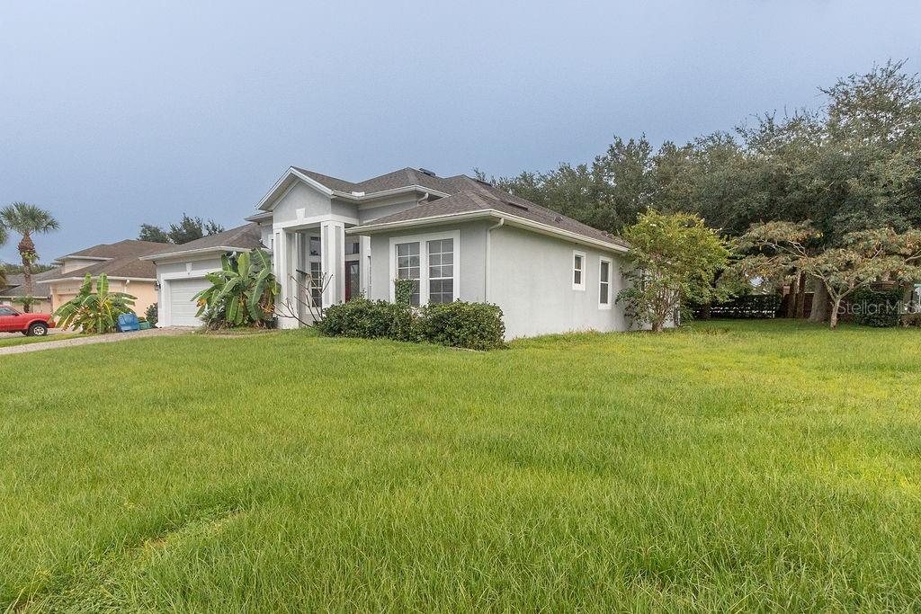 Photo of 421 Holly Fern Trail, Deland, FL 32720 (MLS # V4951183)