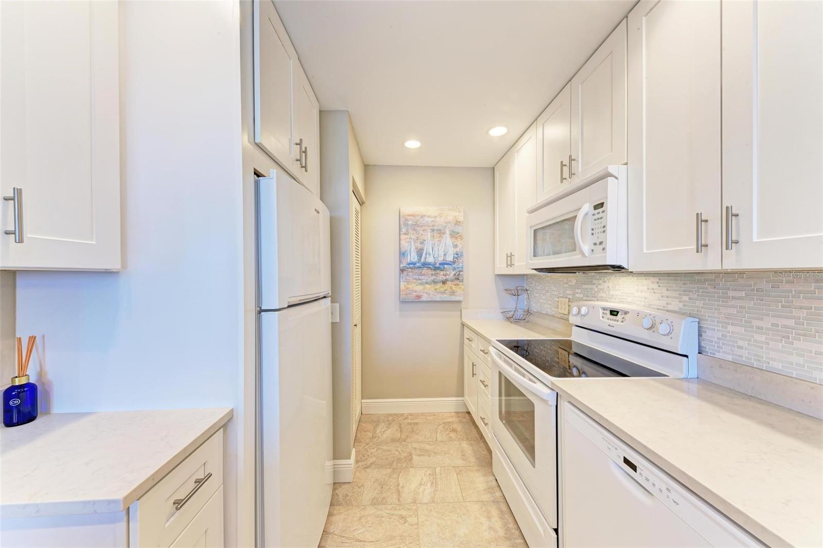 SEAPLACE IV - Residential