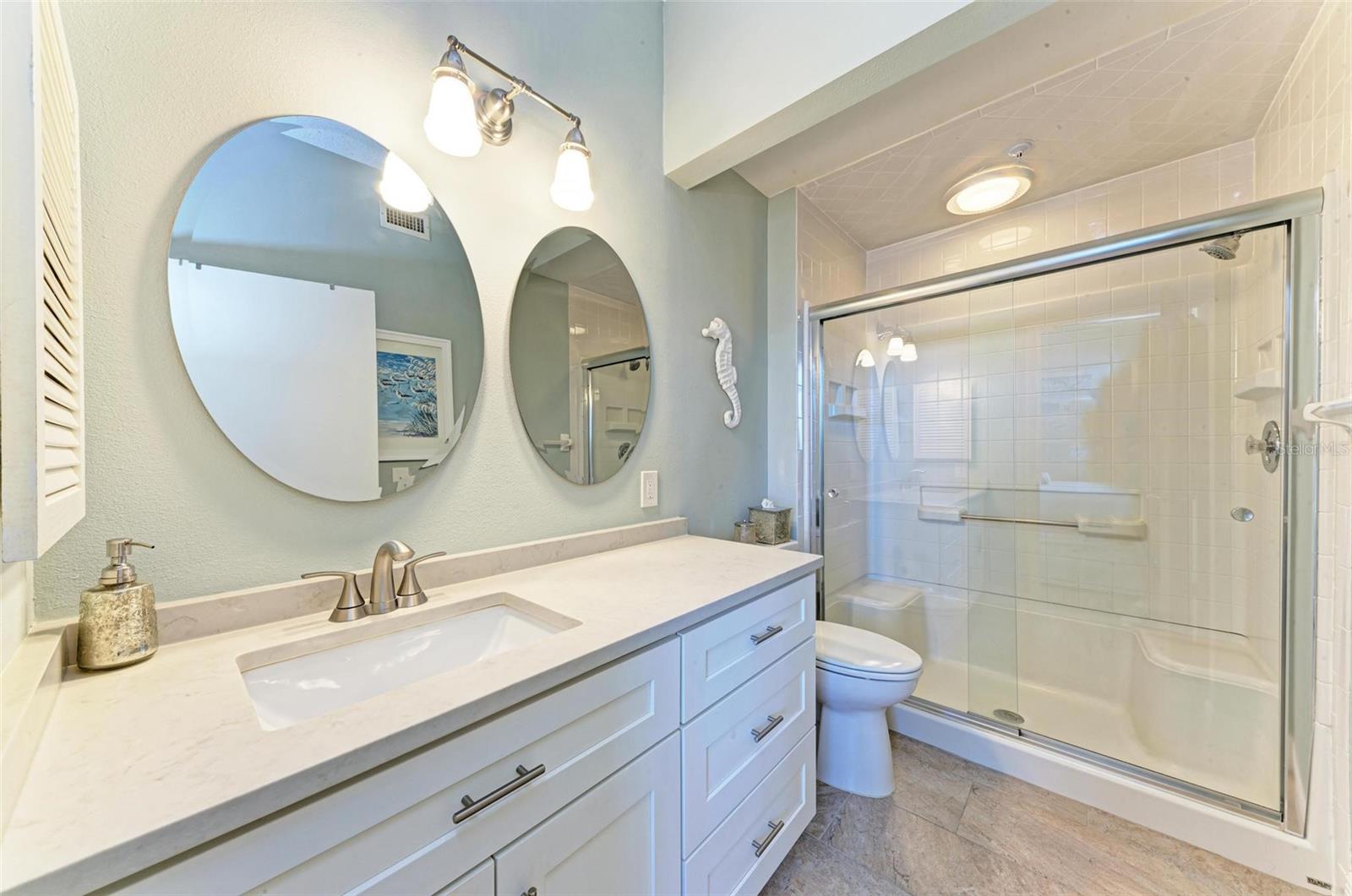 SEAPLACE IV - Residential