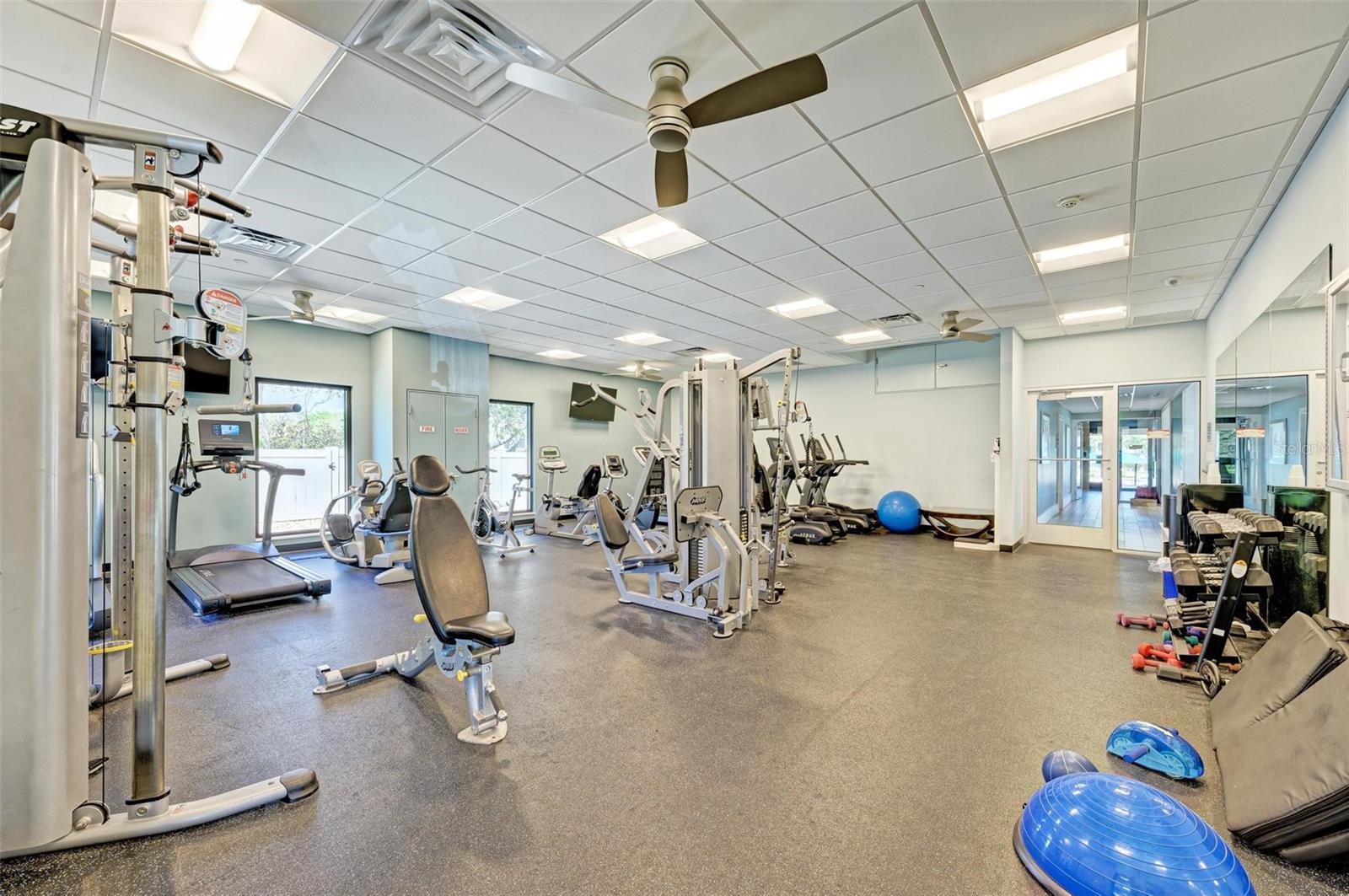 SEAPLACE IV - Residential