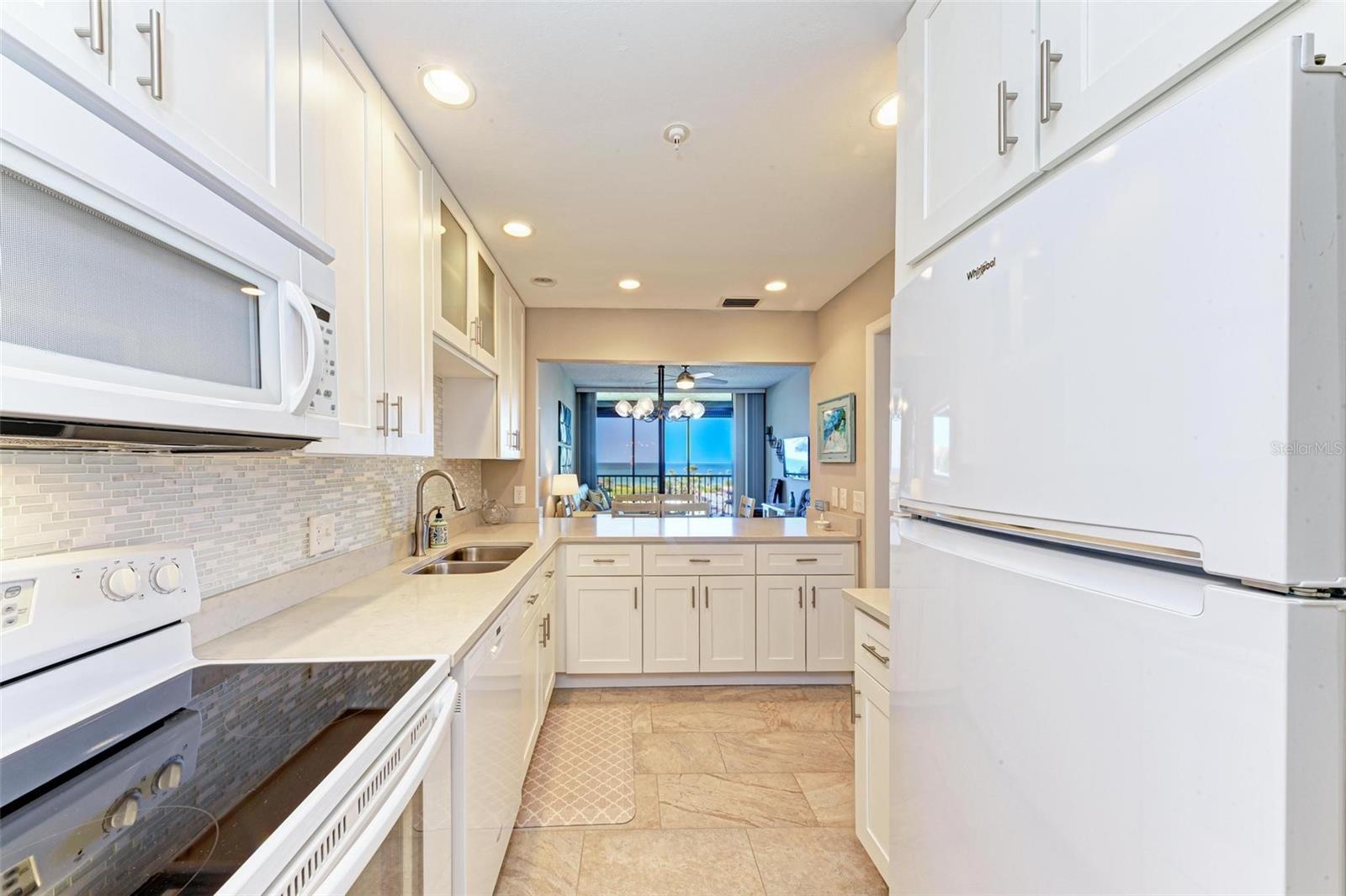 SEAPLACE IV - Residential