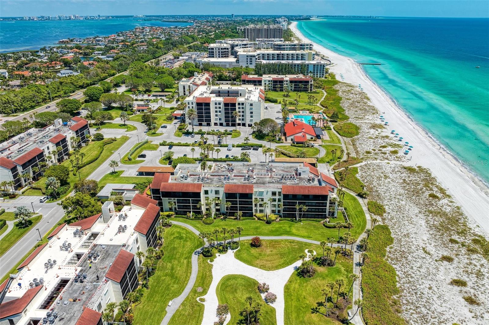 SEAPLACE IV - Residential