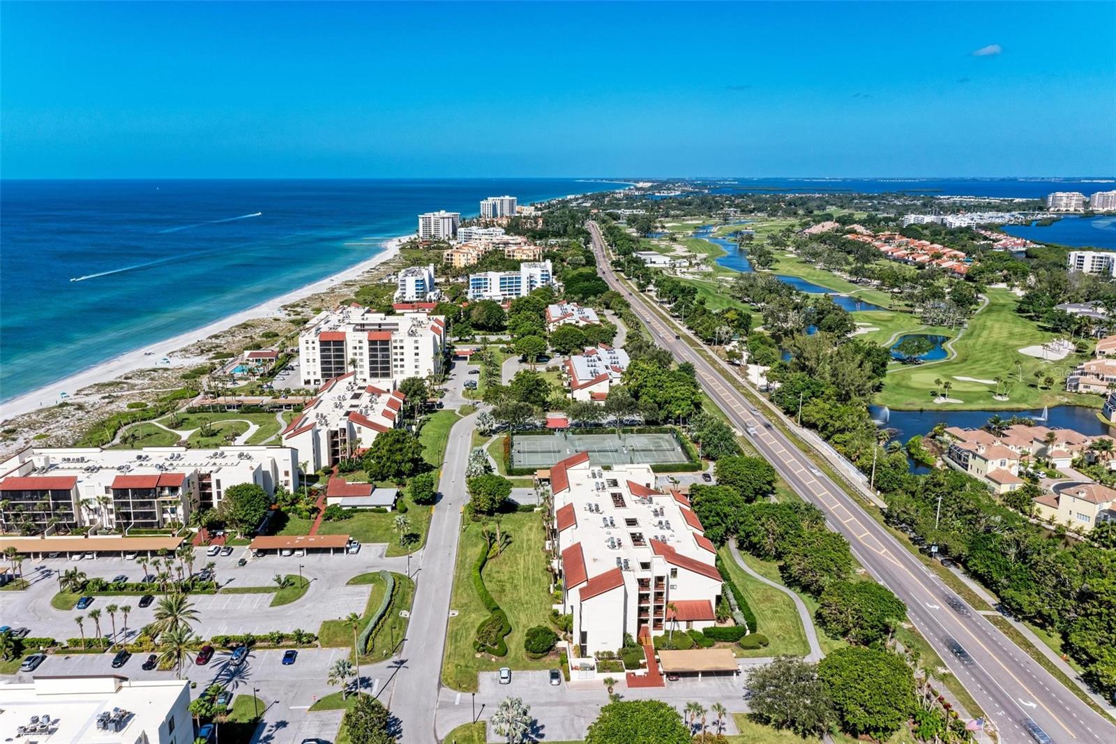 SEAPLACE IV - Residential