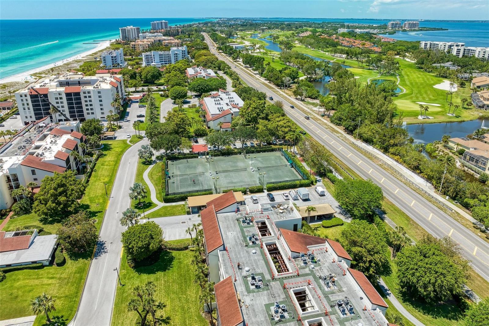 SEAPLACE IV - Residential