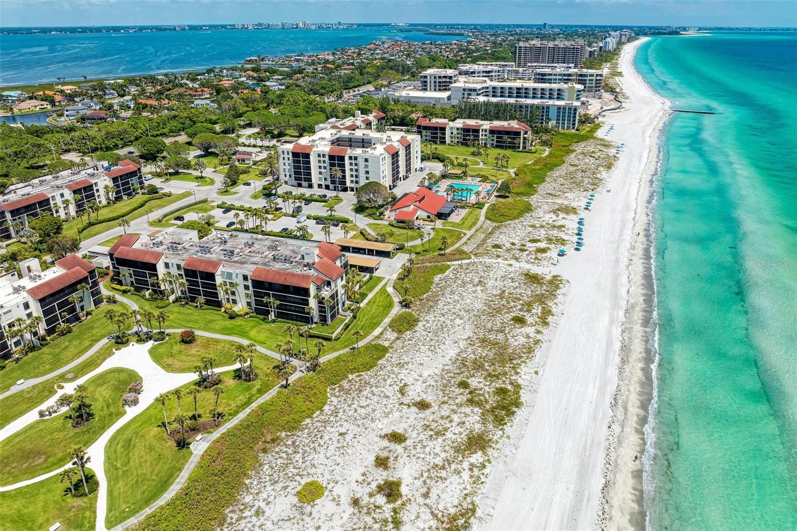 SEAPLACE IV - Residential