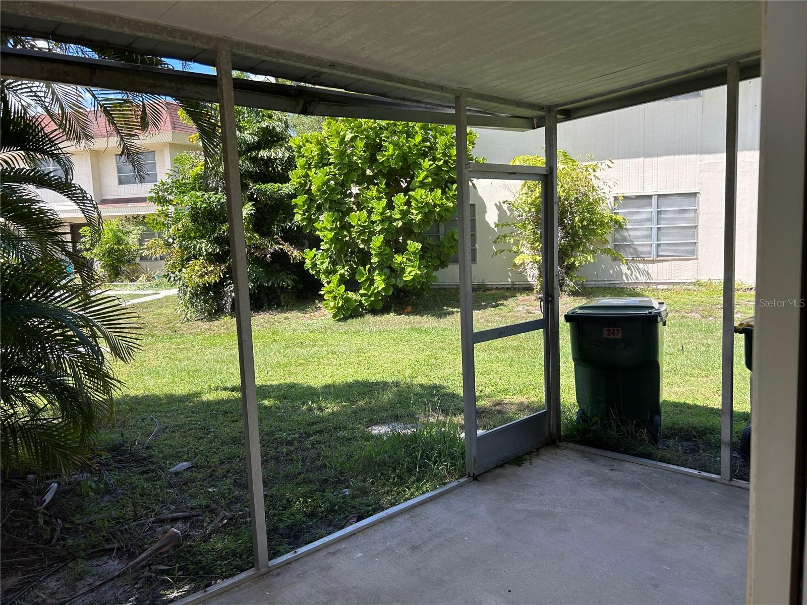 FAIRWAY OAKS - Residential