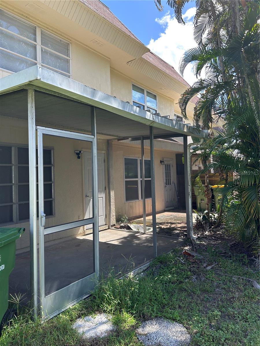 FAIRWAY OAKS - Residential