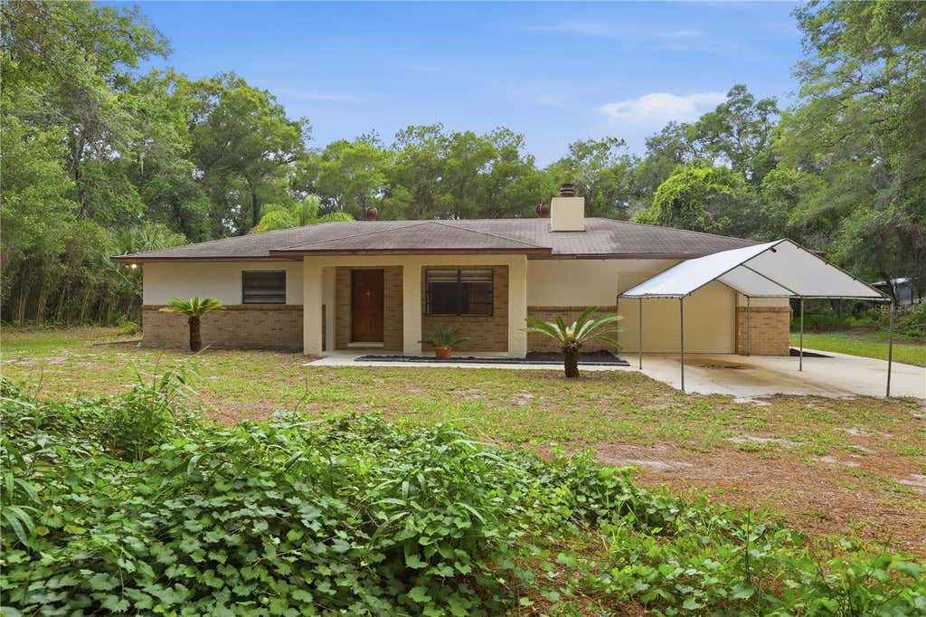 Photo of 3800 Willow Avenue, Deland, FL 32720 (MLS # V4949852)