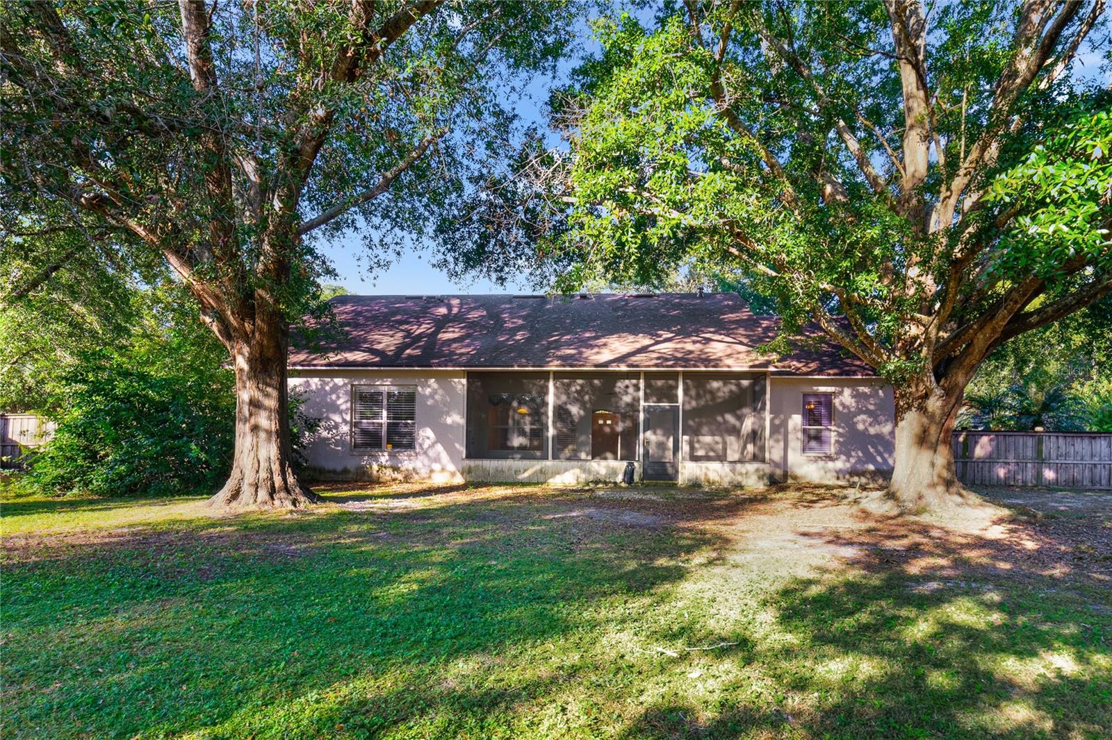 CRYSTAL LAKE ESTATES - Residential