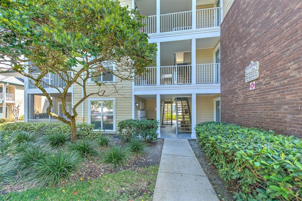 Photo of 10028 Strafford Oak Court #716, Tampa, FL 33624 (MLS # TB8476982)
