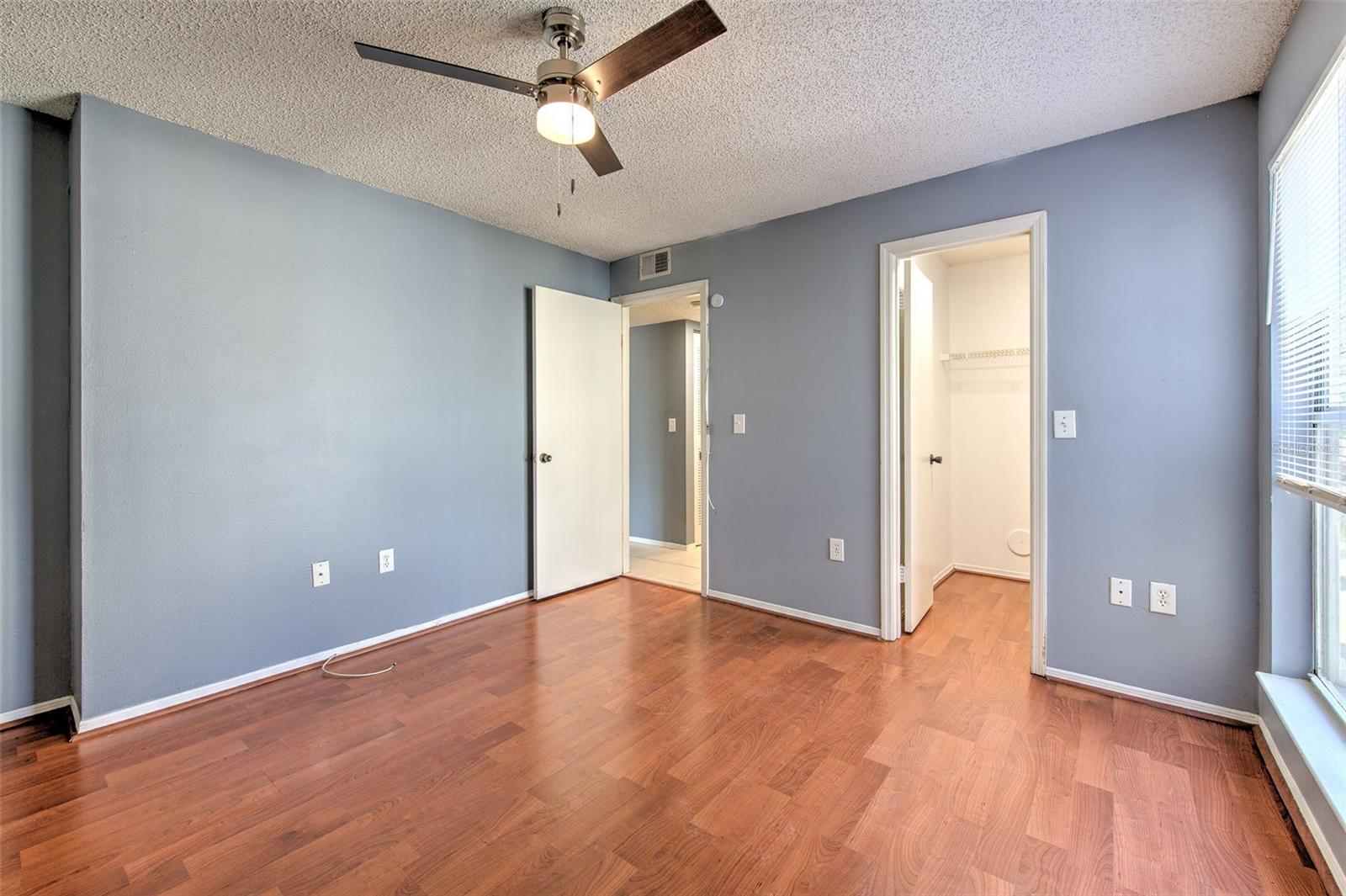 THE LANDINGS OF TAMPA A CONDOM - Residential