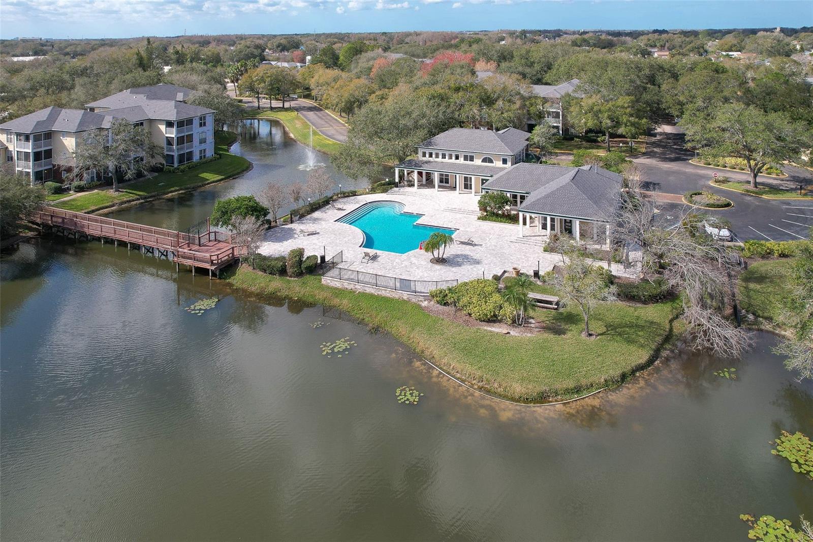 THE LANDINGS OF TAMPA A CONDOM - Residential