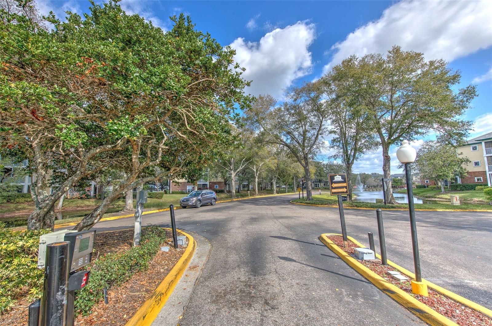 THE LANDINGS OF TAMPA A CONDOM - Residential