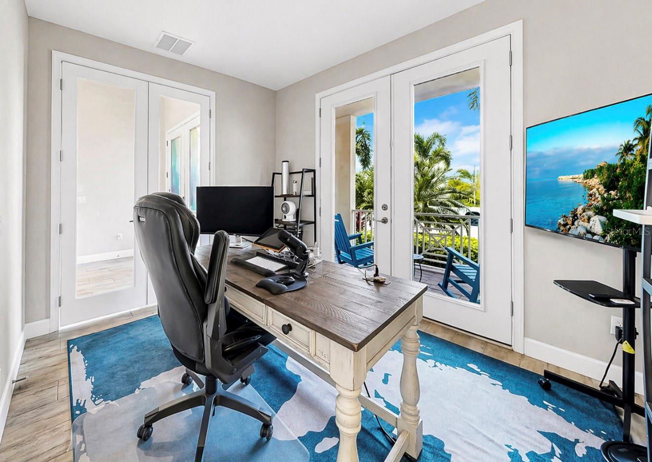MARISOL POINTE - Residential