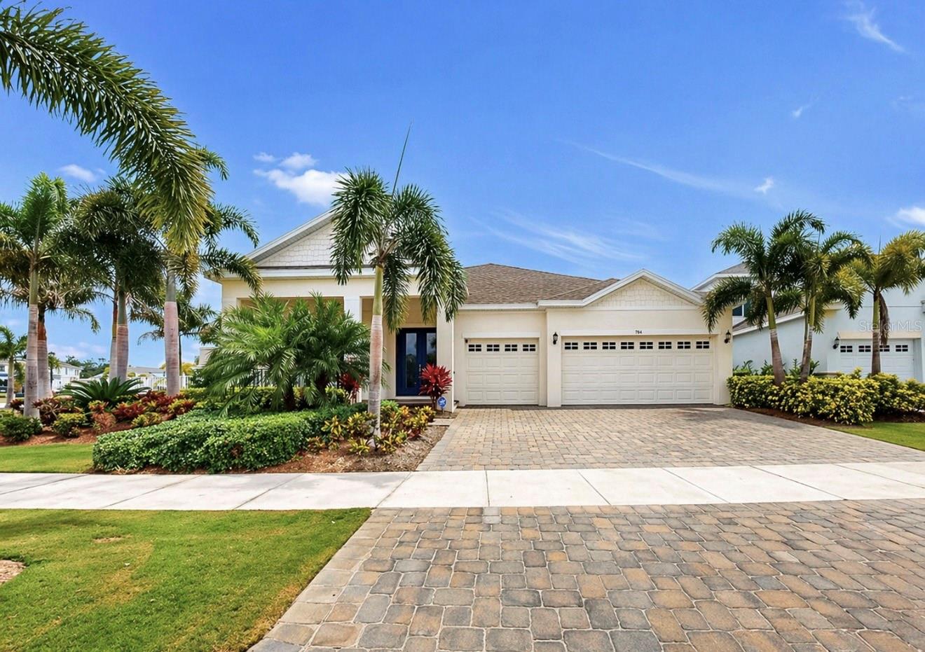 MARISOL POINTE - Residential