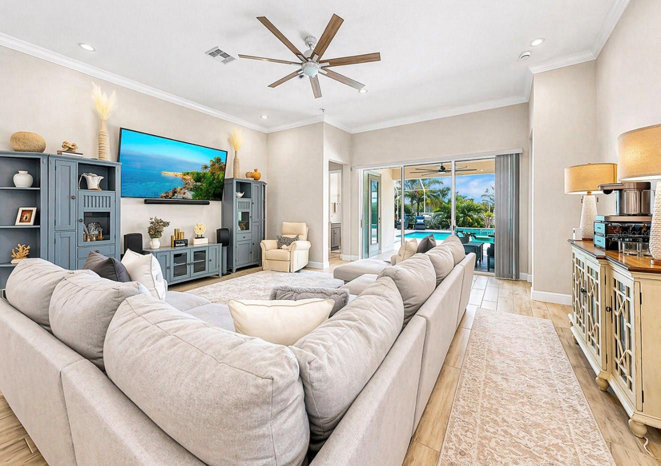 MARISOL POINTE - Residential