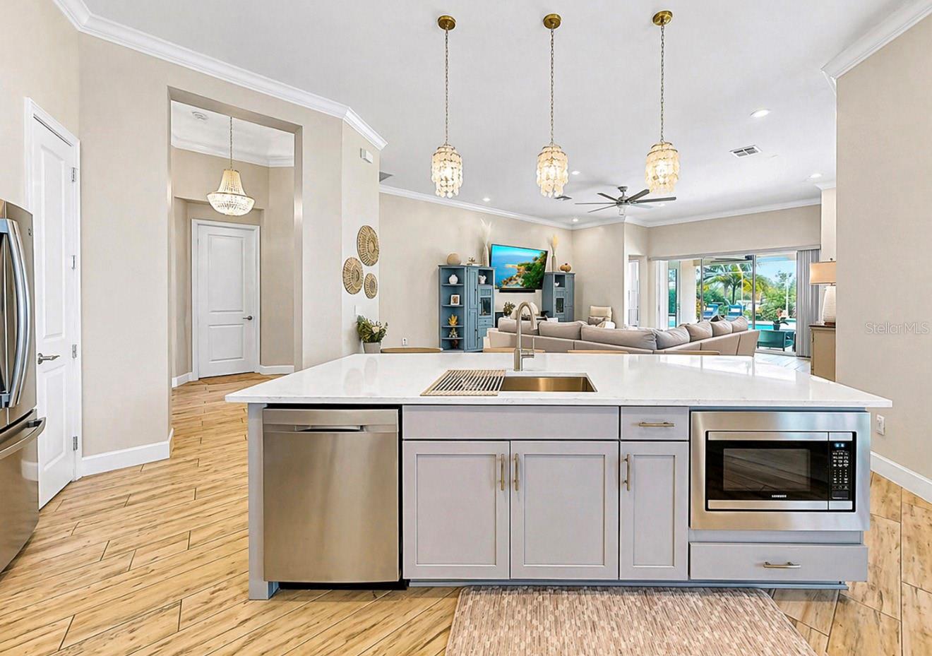 MARISOL POINTE - Residential
