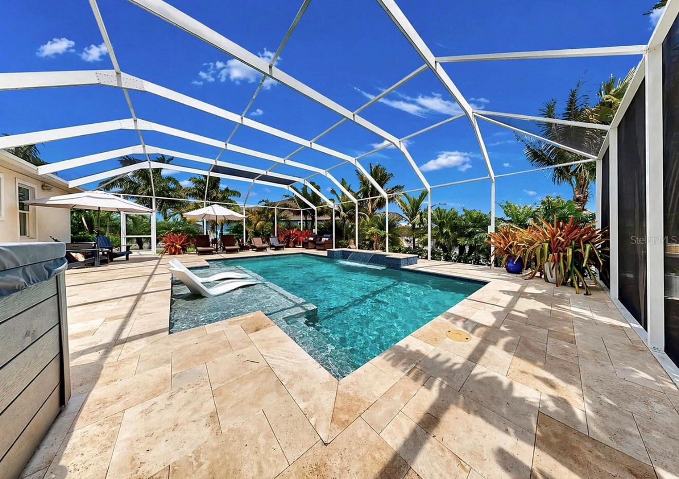 MARISOL POINTE - Residential