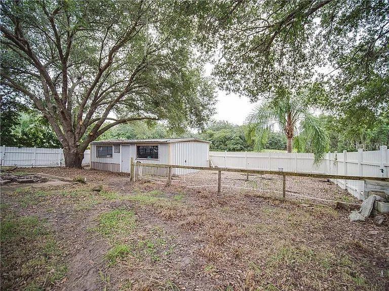 REAGANS RUN - Residential