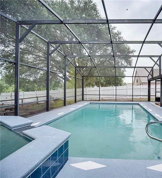 REAGANS RUN - Residential